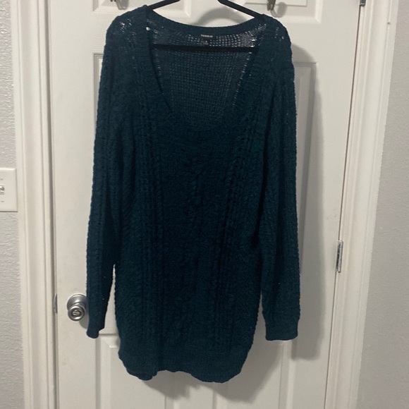 torrid Sweaters - Torrid. Gently used. Low scoop neck. Size 4. Long sleeve.